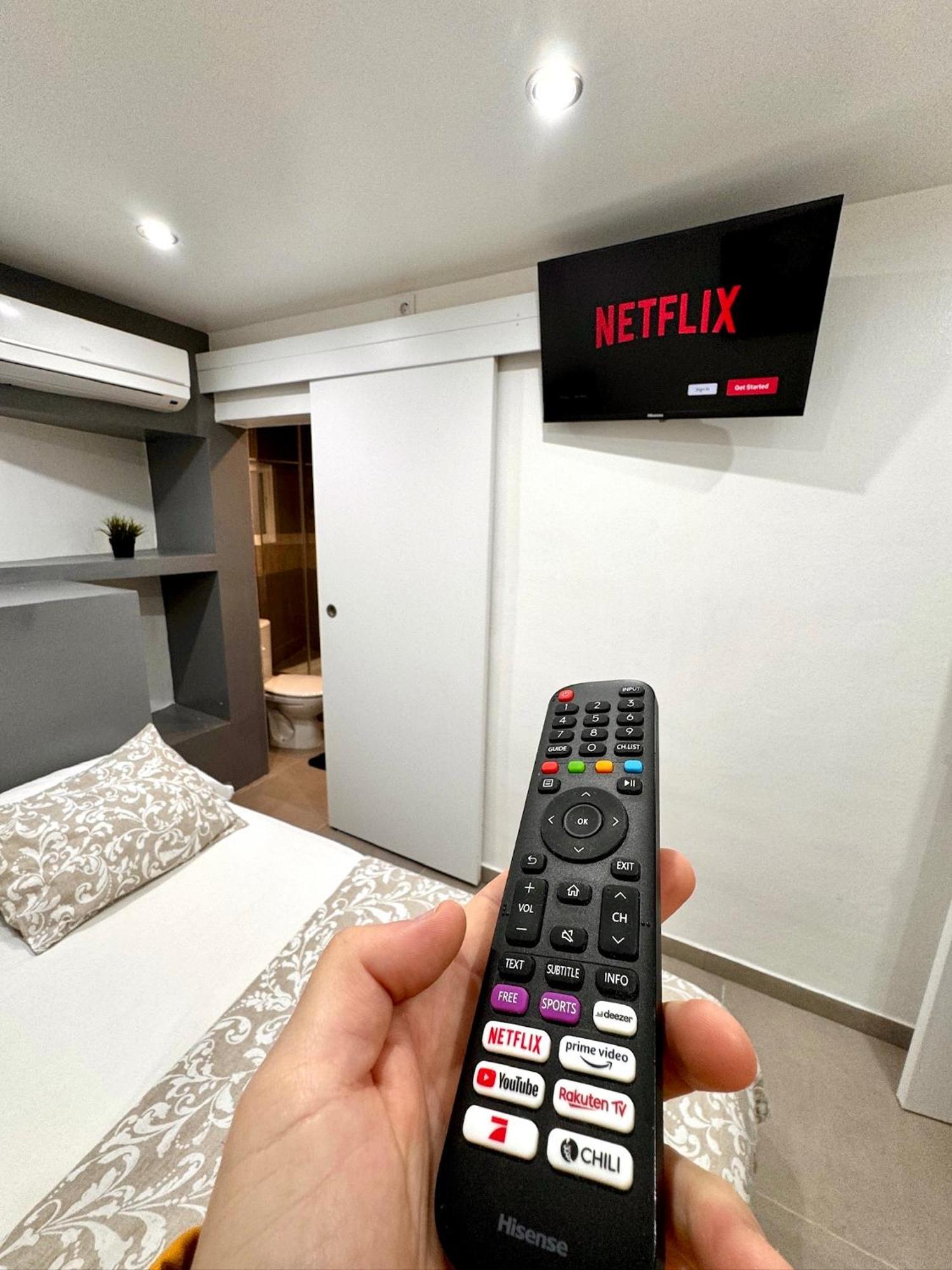 Suites Nuevas Con Bano Privado Frente Al Metro St Mwc Barcelona-Fira ロスピタレート・デ・リョブレガート エクステリア 写真