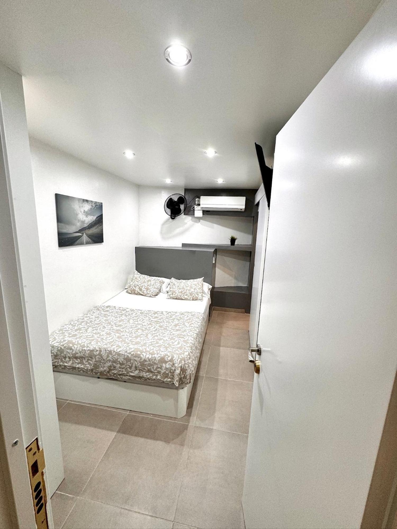 Suites Nuevas Con Bano Privado Frente Al Metro St Mwc Barcelona-Fira ロスピタレート・デ・リョブレガート エクステリア 写真