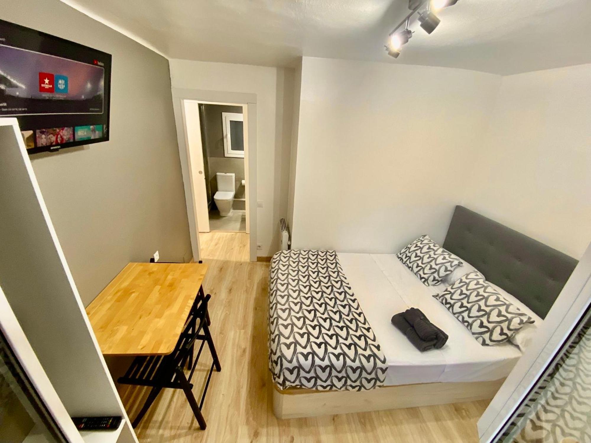 Suites Nuevas Con Bano Privado Frente Al Metro St Mwc Barcelona-Fira ロスピタレート・デ・リョブレガート エクステリア 写真