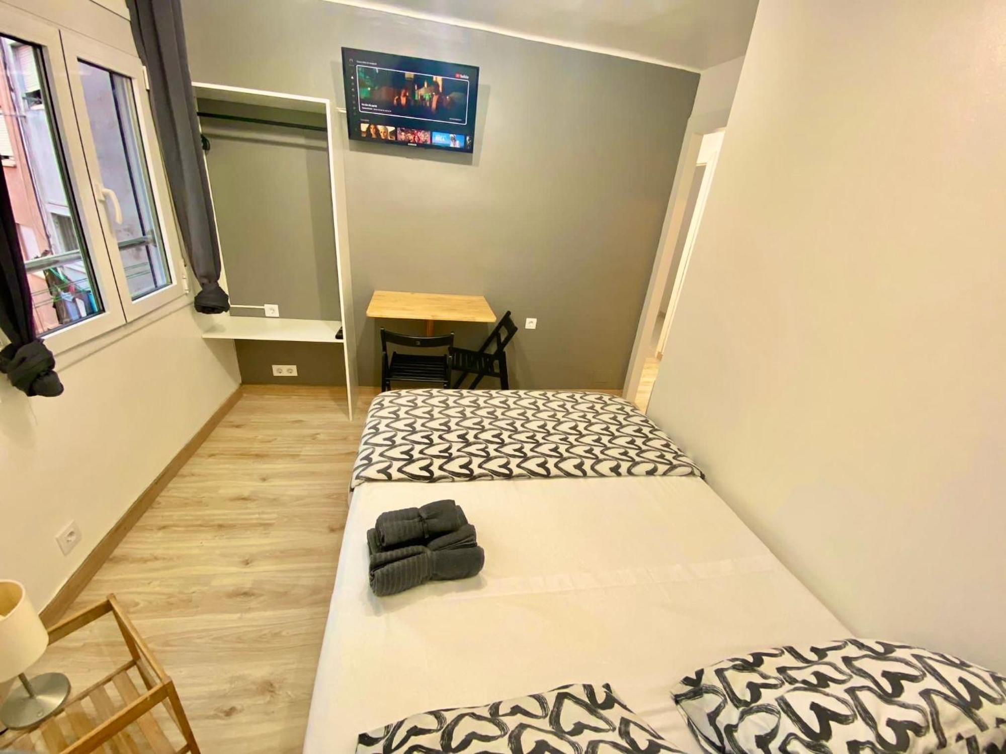 Suites Nuevas Con Bano Privado Frente Al Metro St Mwc Barcelona-Fira ロスピタレート・デ・リョブレガート エクステリア 写真
