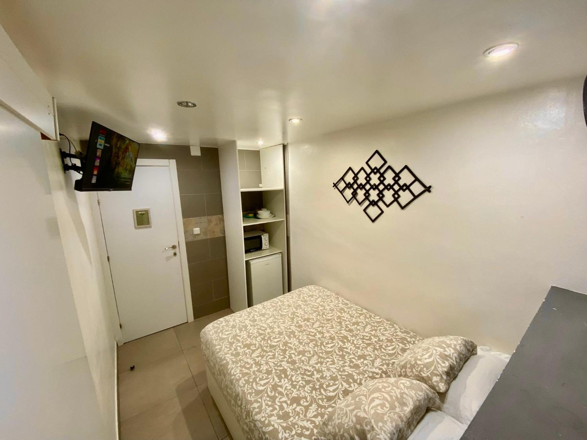 Suites Nuevas Con Bano Privado Frente Al Metro St Mwc Barcelona-Fira ロスピタレート・デ・リョブレガート エクステリア 写真