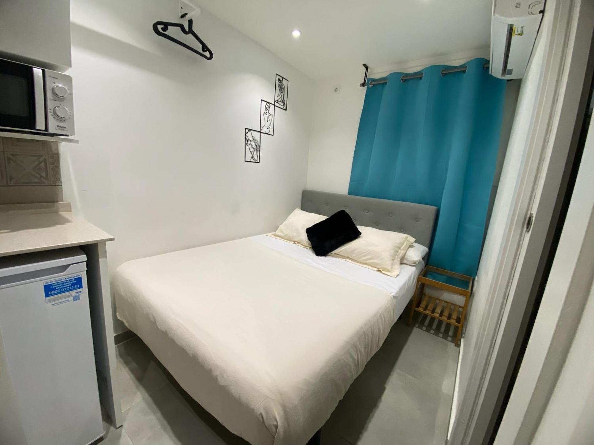 Suites Nuevas Con Bano Privado Frente Al Metro St Mwc Barcelona-Fira ロスピタレート・デ・リョブレガート エクステリア 写真